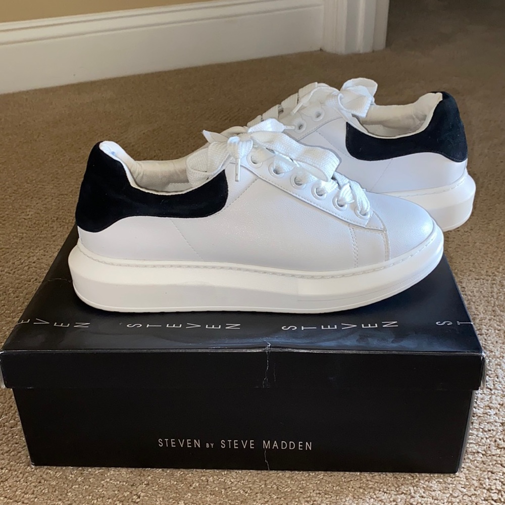 steve madden sneakers.